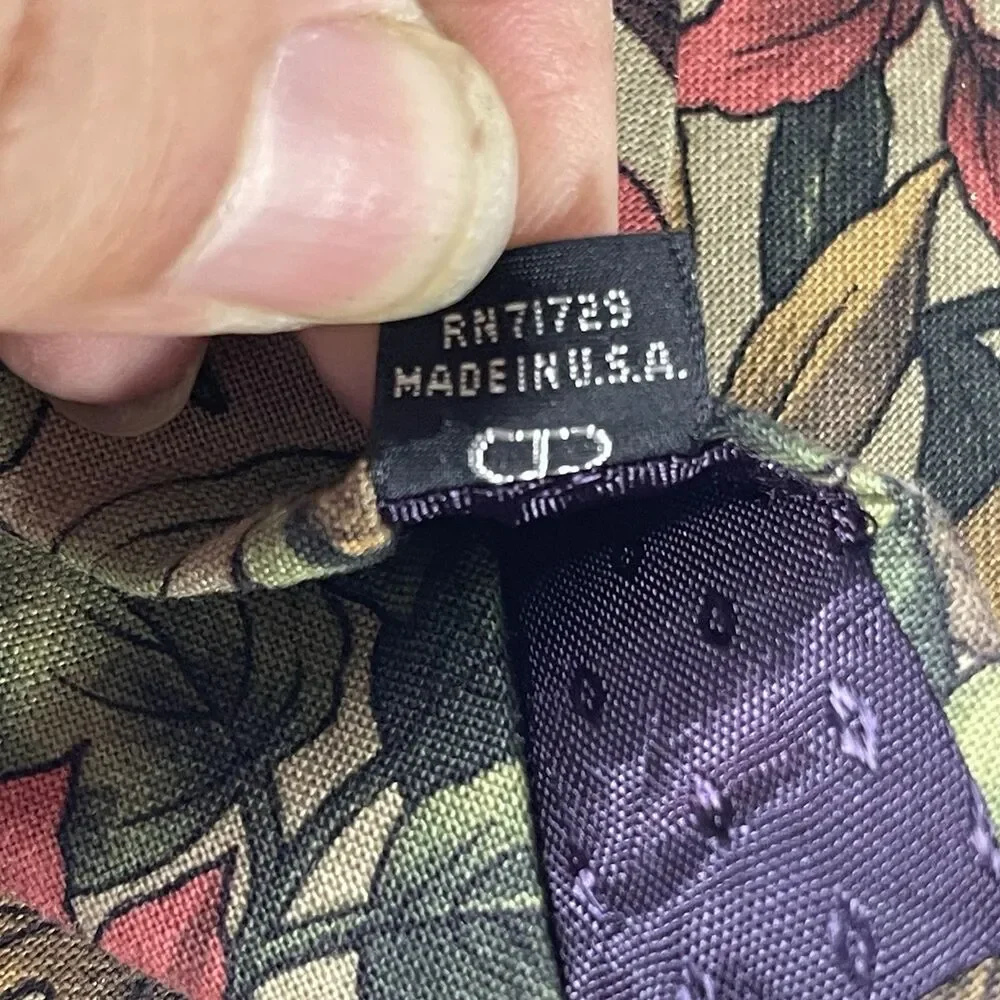 Vtg 417 by Van Heusen Mens Tie Cotton Floral Leaf Botanical Earth Tones Made USA